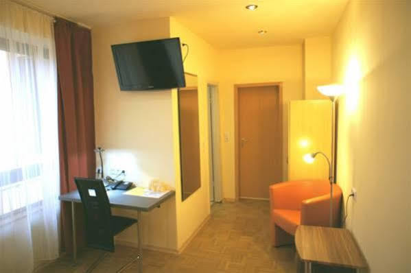 City Hotel מאנהיים מראה חיצוני תמונה